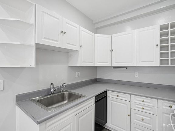 5th image of 312 Fillmore St APT 16