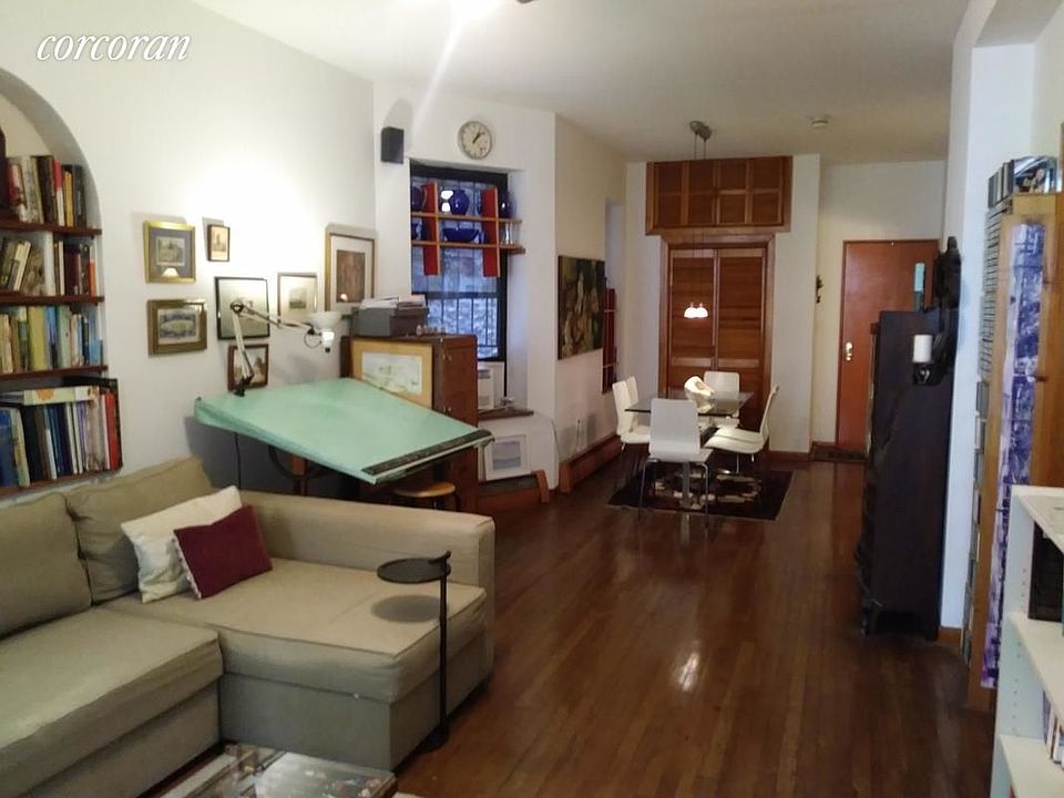 1st image of 220 E 10th St APT 3F