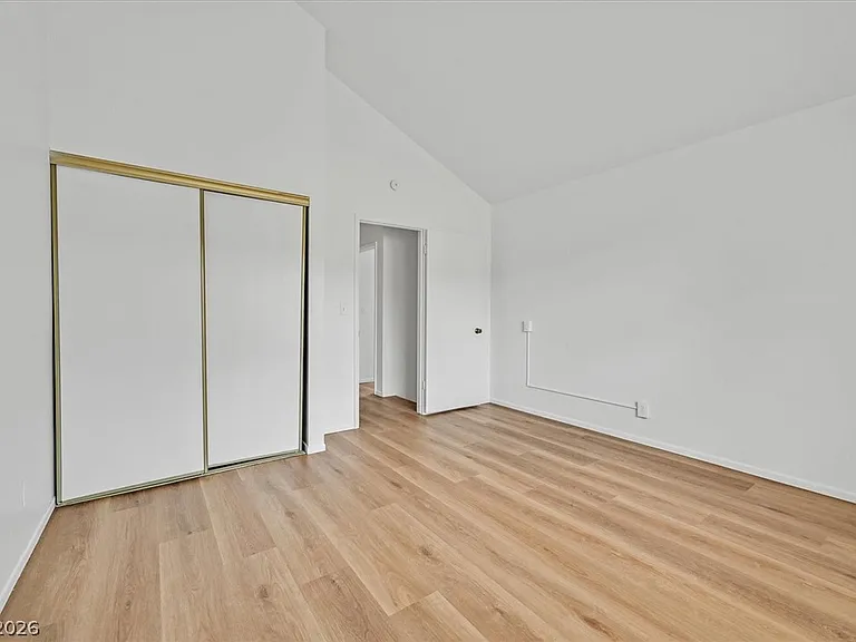 4474 Buena Vista Dr — Photo 10
