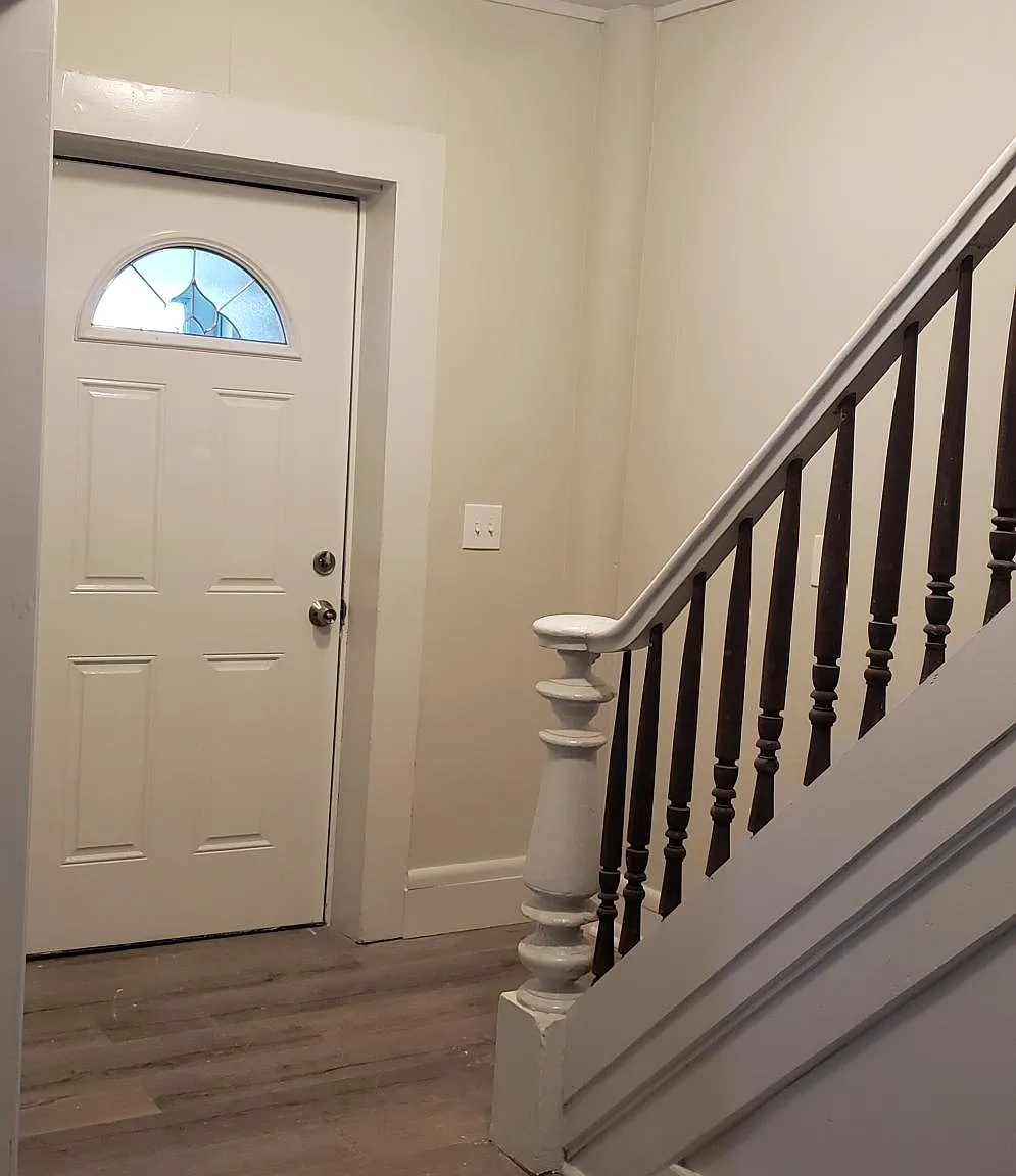 157 Front St — Photo 3