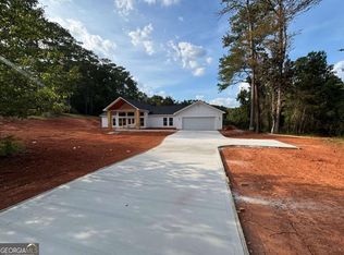 960 Cameron Mill Rd, Lagrange, GA 30240