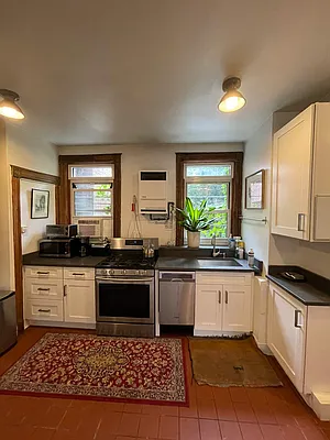 Rented by Compass | media 21