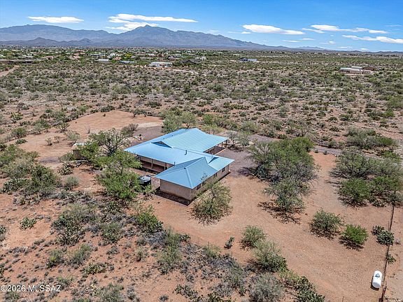 3rd image of 2701 E Sahuarita Rd