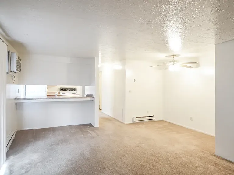 Chalet Apartments — Photo 21