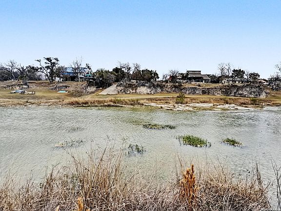 5th image of 1372 N Lakeshore LOT 8-11