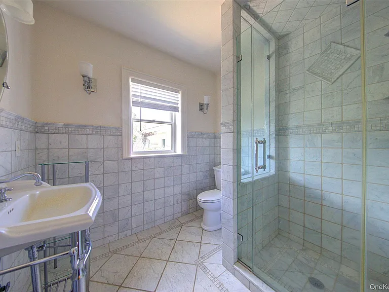 159 Magnolia Blvd — Photo 43