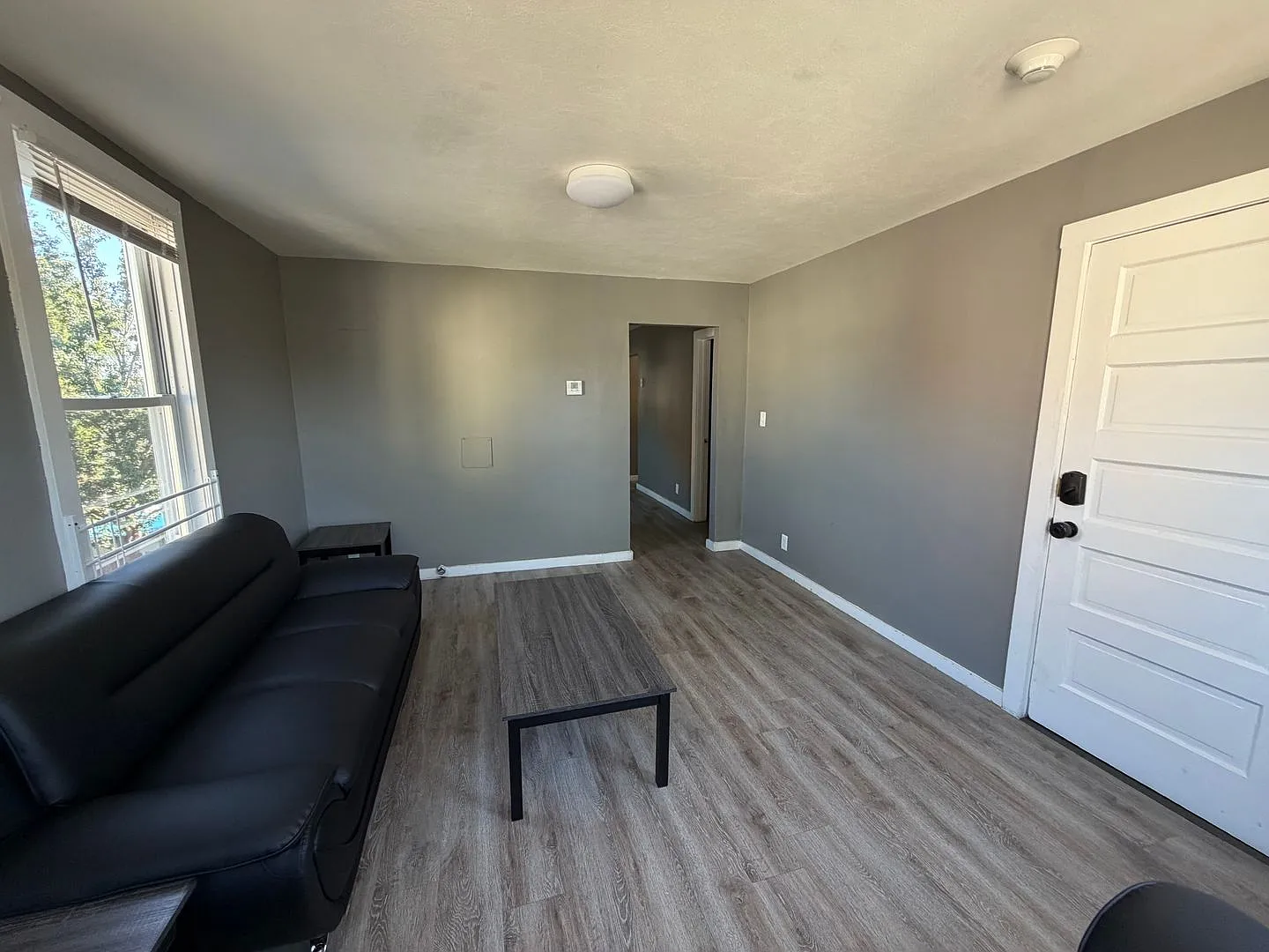 9-15 Riverview Place — Photo 4