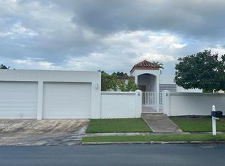 33 Calle Madre Perla C, Dorado, PR 00646