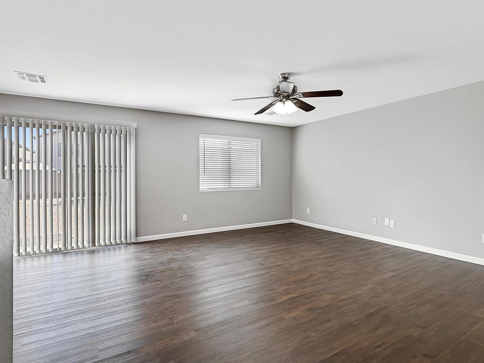 1st image of 373 E Daniella Dr