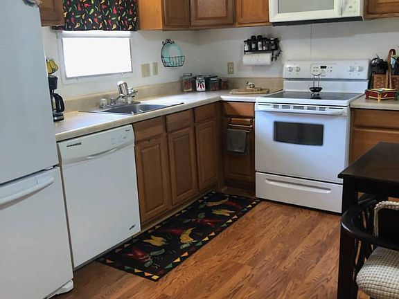 5th image of 5 E La Vista Dr