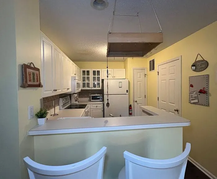 4158 Breezewood Dr #101 — Photo 12