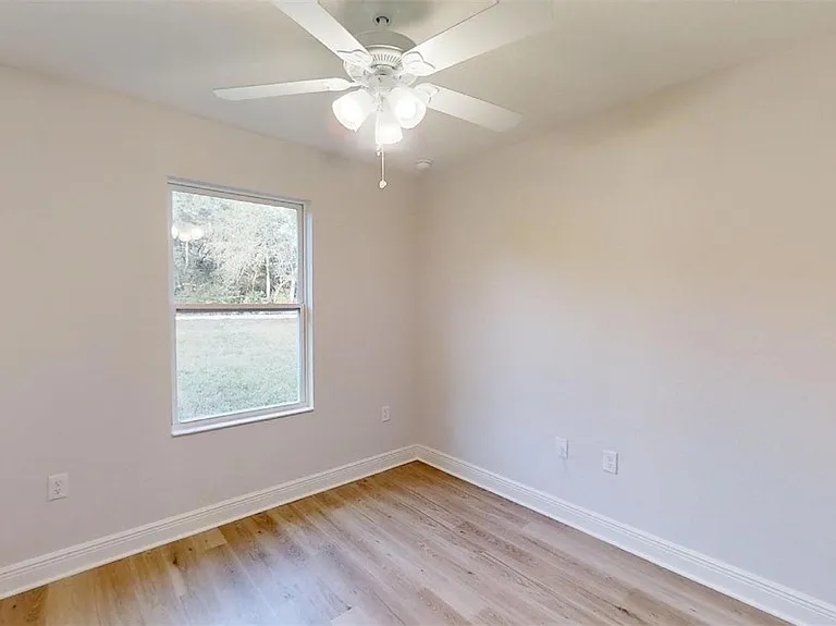 20651 SW Marine Blvd — Photo 25