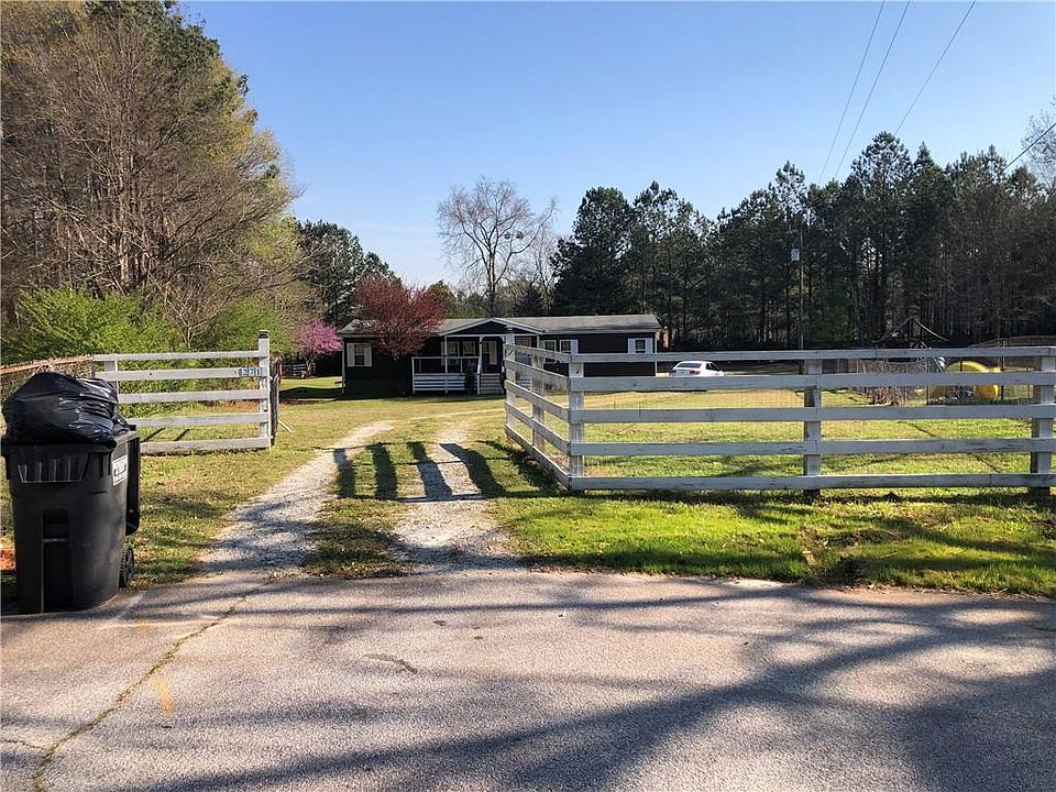 1st image of 271 Brookwood Way SE