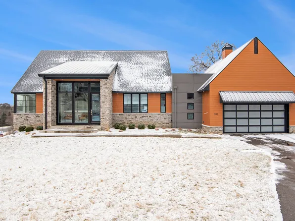 595 Tracy Ln, Milford, MI 48381