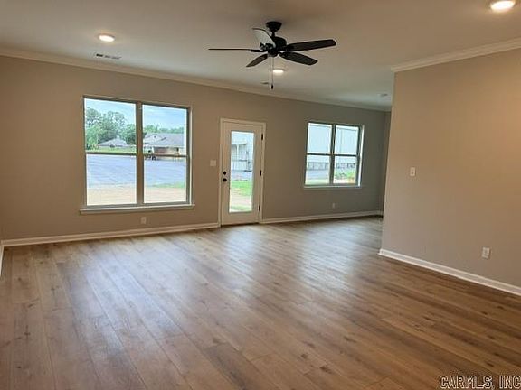 3rd image of 204 Turner Ave