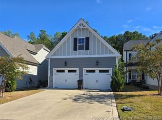 36 Spruce Hollow Cir, Spring Lake, NC 28390