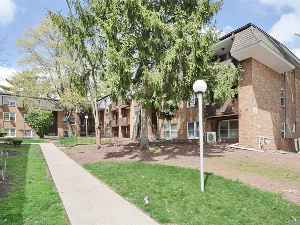 170 Kearsing Parkway #B, Monsey, NY 10952