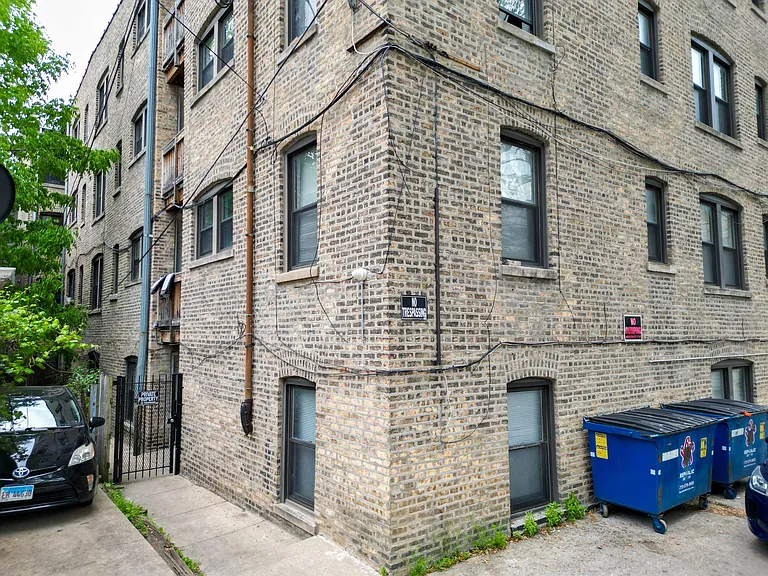 6439 N Hamilton Ave — Photo 14