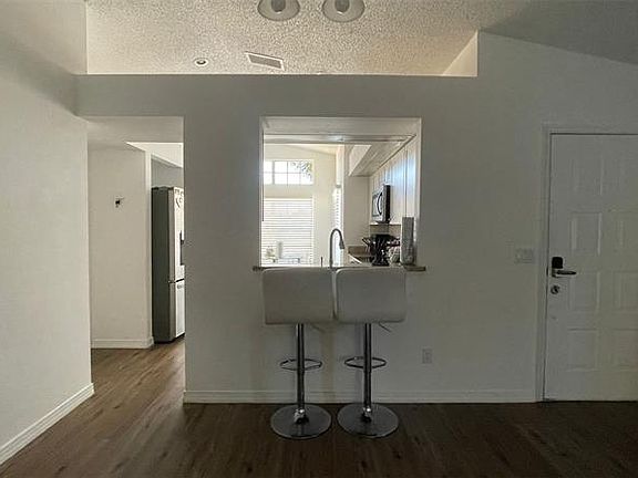 5th image of 3137 Fairfield Dr