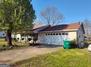 118 Sarah Dr, Byron, GA 31008