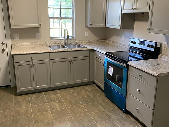 2nd image of 3106 N 29th St