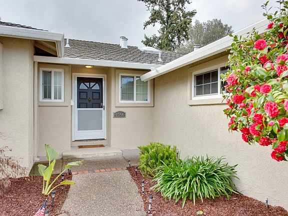 3rd image of 1394 Melwood Dr