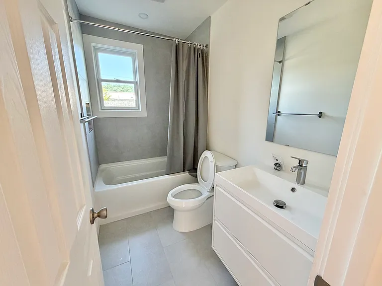 109 Marble Ave — Photo 15