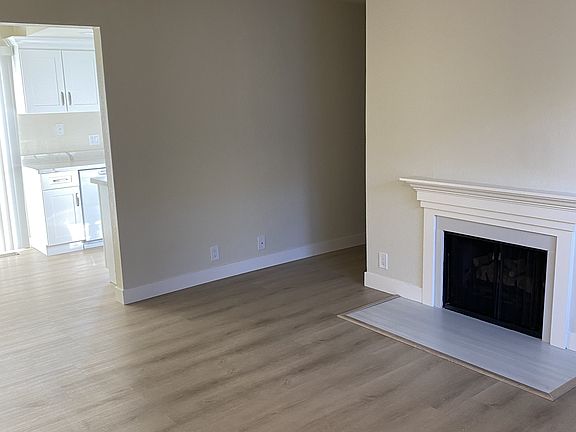 2nd image of 4971 Edgar Ct #2