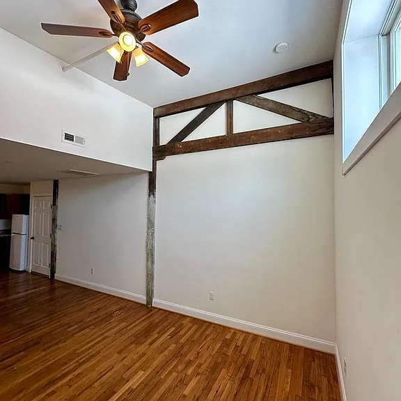 302 N Cameron St #202 — Photo 8