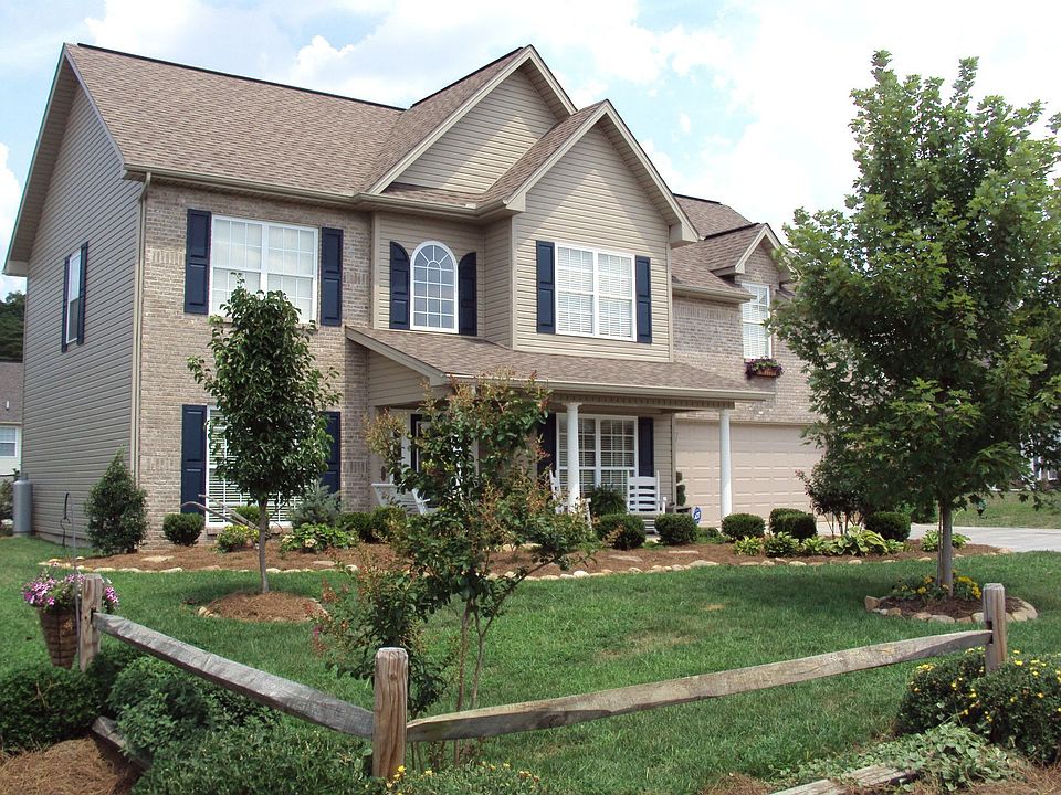 2 Story in Maryville City Limits