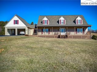 461 Doctors St, Sparta, NC 28675