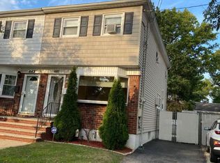 461 Beach Rd, Staten Island, NY 10312