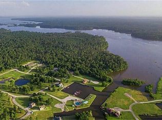 104 Wildwood Lake Dr N, Huntsville, TX 77340