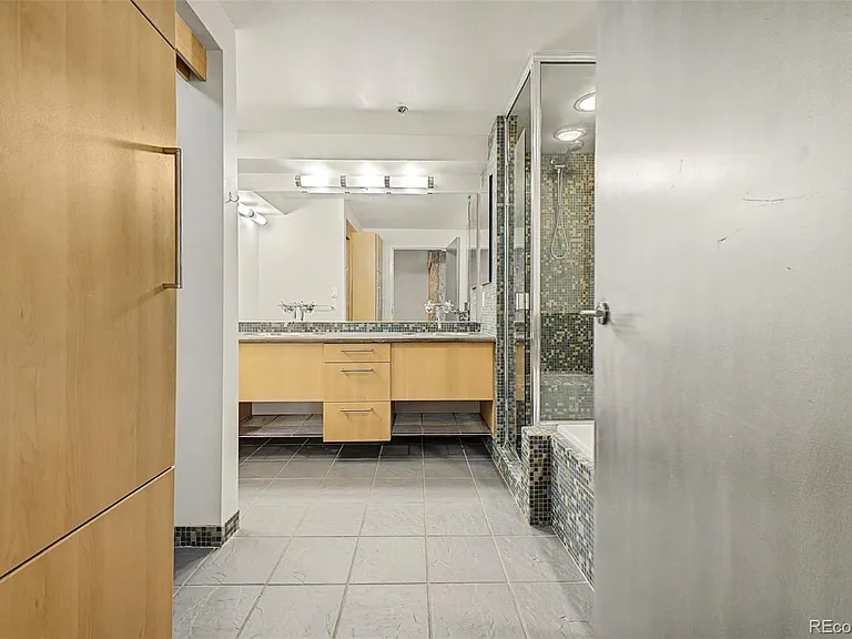1401 Wewatta St #908 — Photo 24