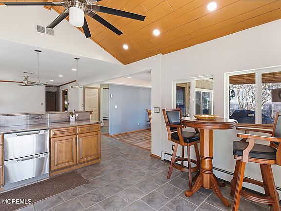 5th image of 439 Adamston Road