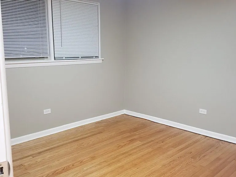 2857 W 38th St #3 — Photo 11