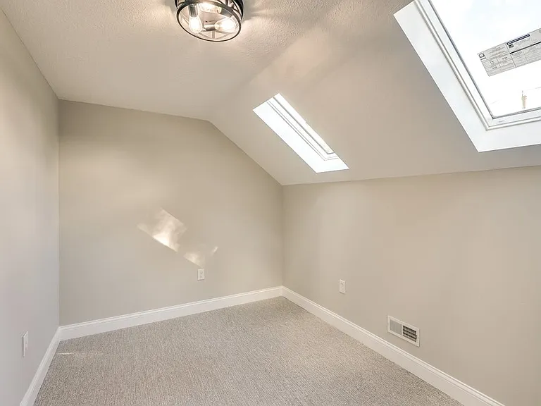 23914 Edgehill Dr — Photo 30