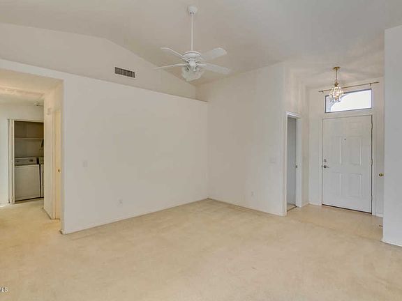 4th image of 30756 N Royal Oak Way