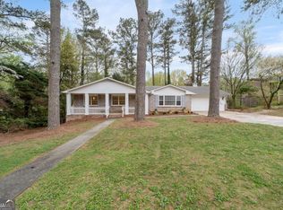 2000 Hill Rd, Marietta, GA 30062