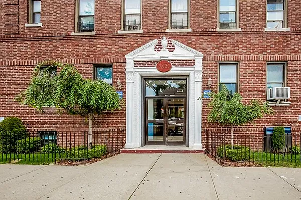 Sold by Fillmore | media 6