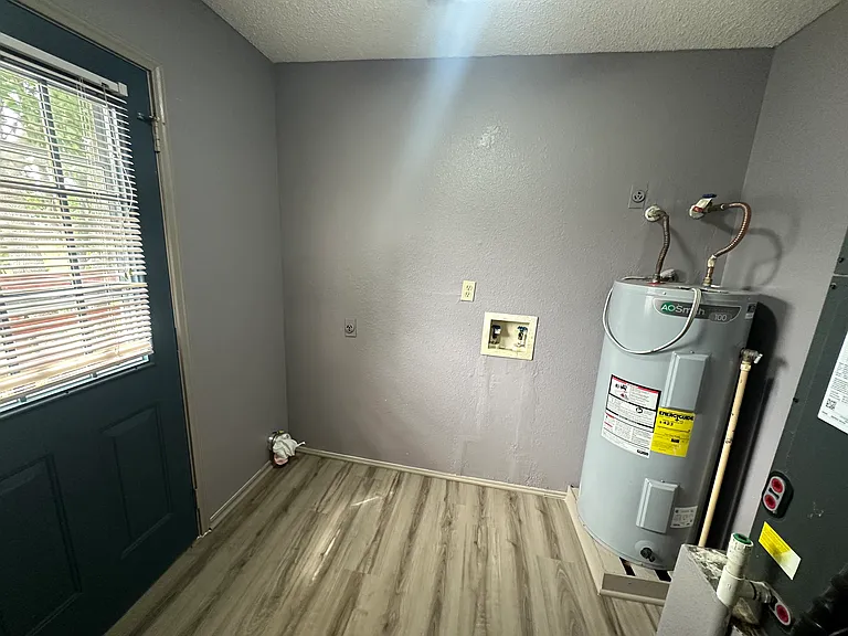 7222 Speaker St — Photo 11