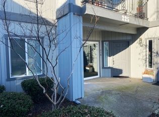 225 Ridgetop Dr APT 116, Redding, CA 96003