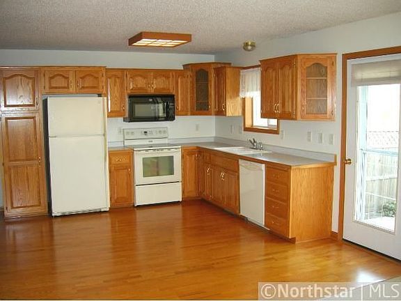 5th image of 306 Lady Slipper Ave NE
