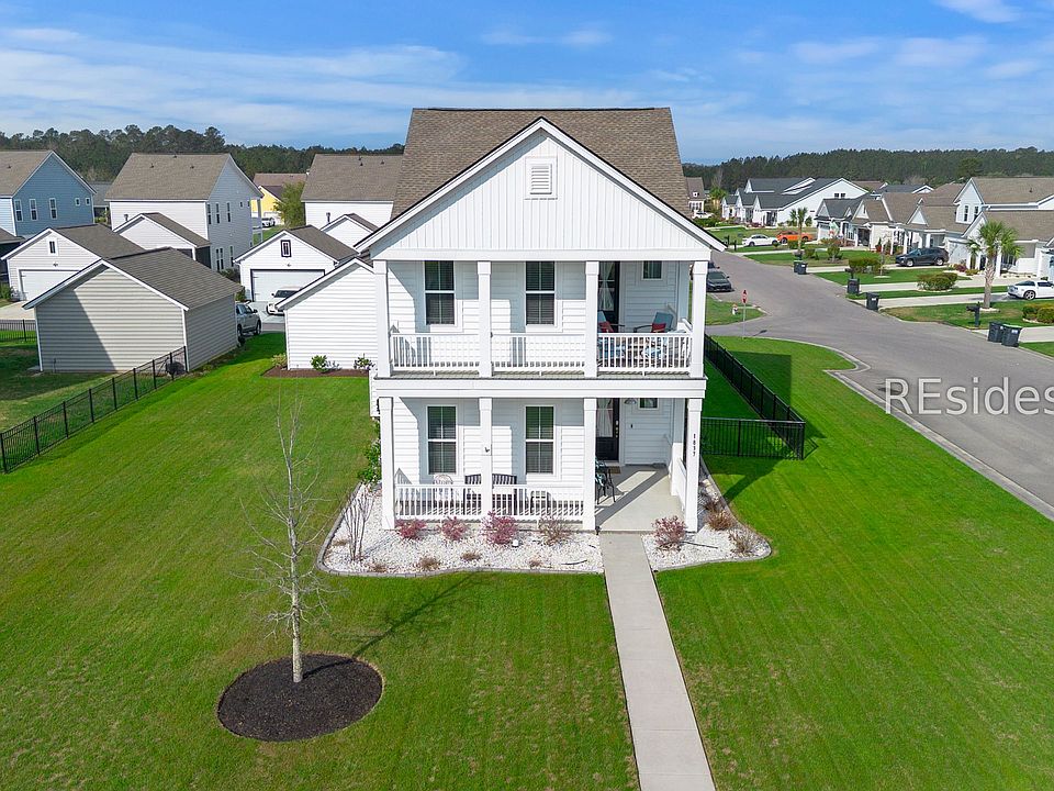 1st image of 1837 Club Way