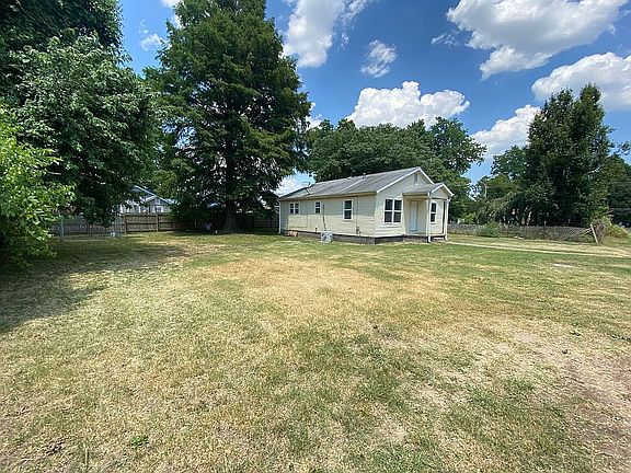 2nd image of 234 Parks Dr