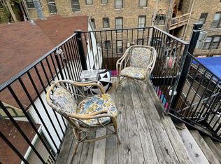 3445 N Halsted St #3, Chicago, IL 60657
