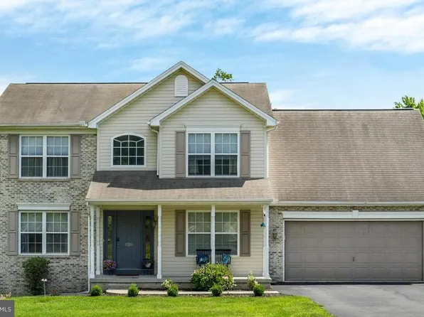 920 Valley Rd, Enola, PA 17025