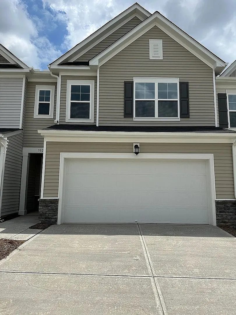 Room in 3 Bedroom Home at Arkose Dr — Photo 1