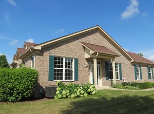 992 Oak Ridge Blvd, Elgin, IL 60120