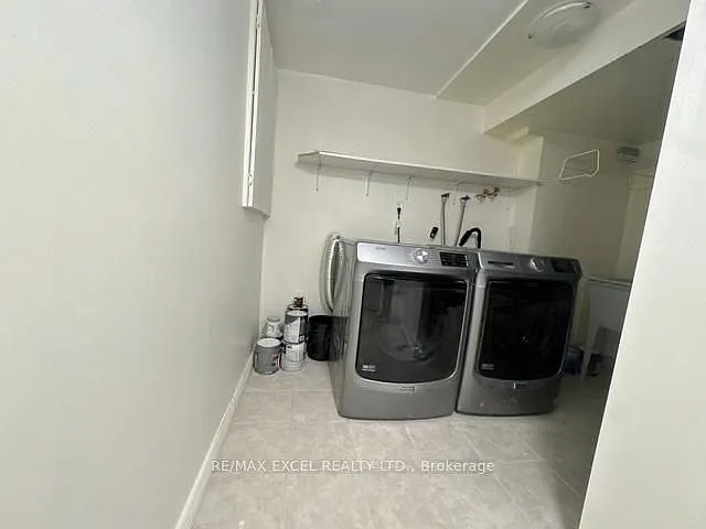 39 Crittenden Sq #BASEMENT — Photo 9